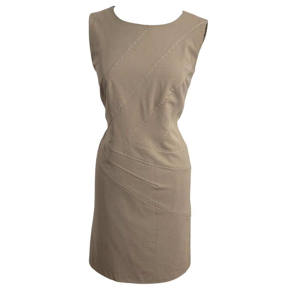 Sandra Darren Women's Sleeveless Boat Neckline Back Zipper Sheath Dress